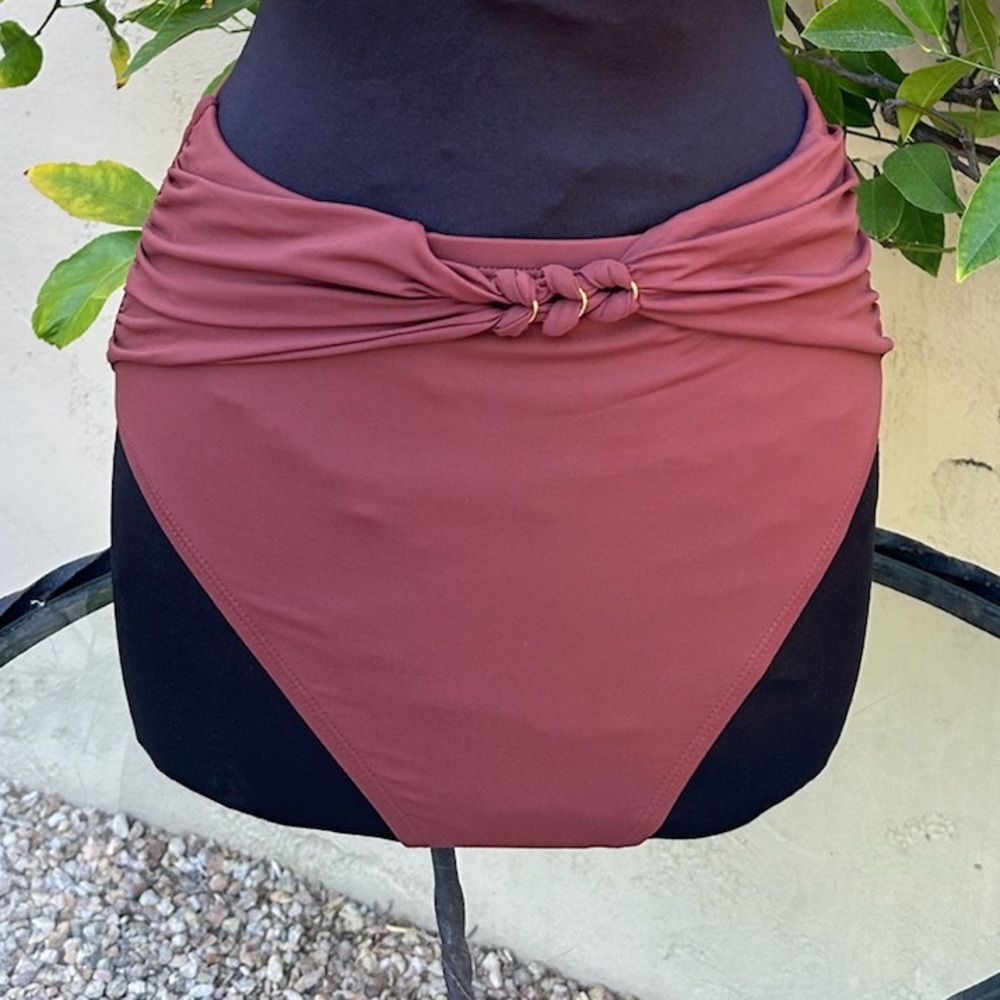 NWT Bleu Rod Beattie "Ring Master" hipster bikini bottom - size 6
